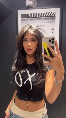alizashan - Little bit of dancing, twerking, and cumming on the couch 😜