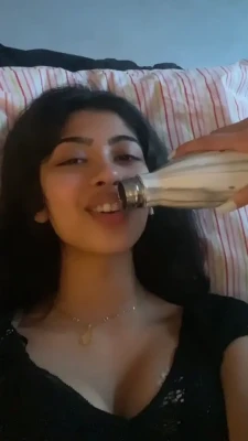 alizashan - RUB MY WET PUSSY 🐱 💦 Then wrap your lips around my