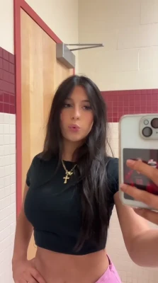kiranalexiss - I have a lot more sexy content coming 😈