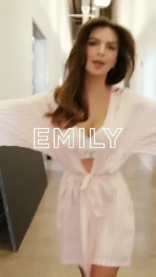 emrata - I wanna show you my best talents 🤭😘 Guess what, I´m a master