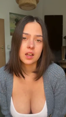 heyitsmerle - Cum slide in my DMs for a taste