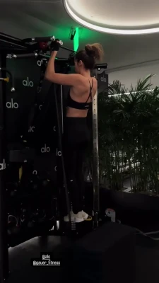 sarasampaio - Bouncy boobs 🤪😋 with @michkath121