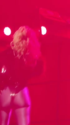 dojacat - Tell me what you want to see today! 😏