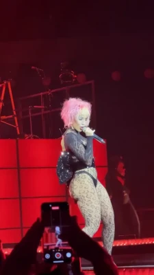 dojacat - do you want to sit on my cock for? 😈