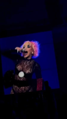 dojacat - Should I go live? 😝