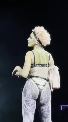 dojacat - Good morning Titty Tuesday! ☕️