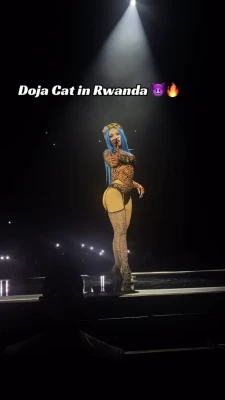 dojacat - Another BTS peek from my shoot last week. What do you think?