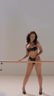dojacat - New full video!  Bathtime fingering 6:36  Featuring slow pussy