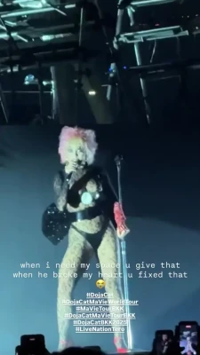 dojacat - Pulling my panties down..