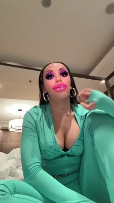 dojacat - Come under my care, you will leave both drained, and fulfilled.