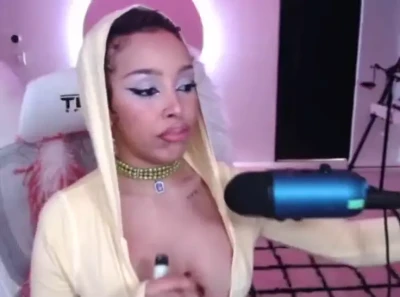 dojacat - Throwbacks make me so much more ready to start my fitness journey 💕