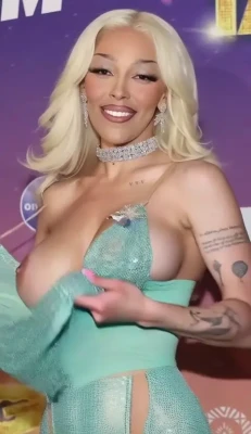 dojacat - Make me cream 💦💦, make me scream 🗣️, out in public let’s