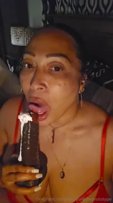 chrystaletheprototype - Happy holidays 🎄 tip $20 and get 2x1 Christmas sex tapes 🎁 only
