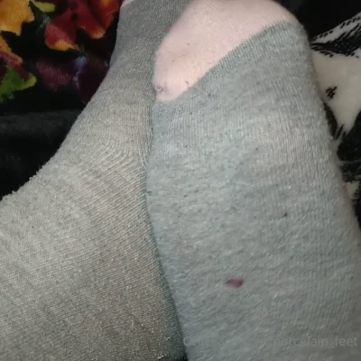 feet_porcelain