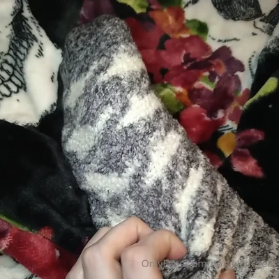 feet_porcelain - Booty for you ♡