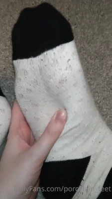 feet_porcelain - I take 3$for rate your Dick ❤️😍 in pm