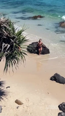 emilyfeld - Recién levantada🤭💙👅