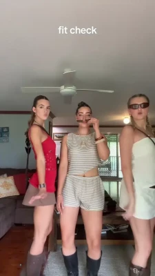 emilyfeld - I see you, checking out my ass, don’t stop