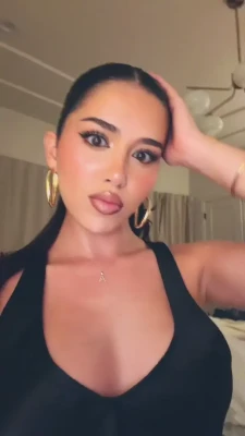 amandadiaz - The satisfier makes me squirt so much 🌊