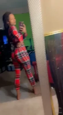 2kboo - It’s not Sunday but my bum looks good anyways 😌