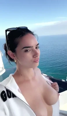 natalinanoel - Can I be your cute and chubby elf gf? ❤️️
