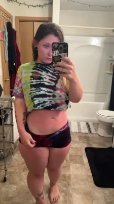 smorgaroni_ - I’m in front of you like this. Wyd ?