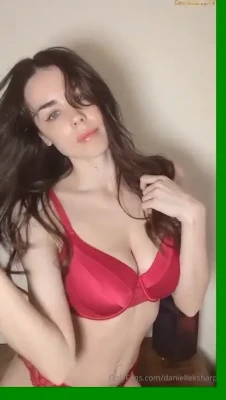 danielleksharp - 12 min foot worship clip!