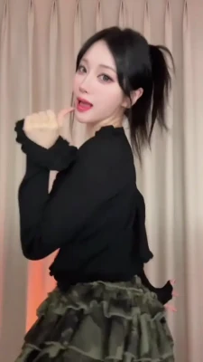 yoni_hi - I haven't cummed yet today babe😈 spoil me and tell me how you