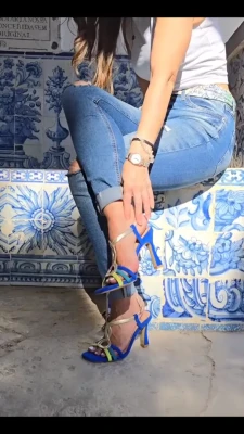xs_feet_4u - Daily post - Hips and tiddies