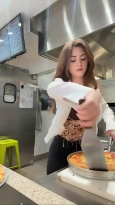 giulia - Random impromptu tiddies out live stream!