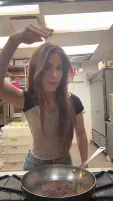giulia - Bubblicious booty 😋