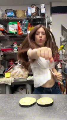 giulia - Hey loves!!! Hope everyone is doing alright!! I’ll be online