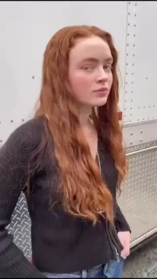 sadiesink_ - Good morning ✨🥰✨