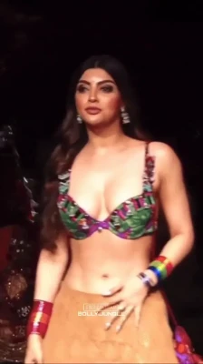 akanksha8000 - Crazy faces