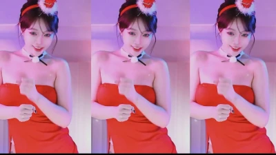 12472__jh - Since ya'll loved the blue hair so much 👀  Tip this 14.99 for some