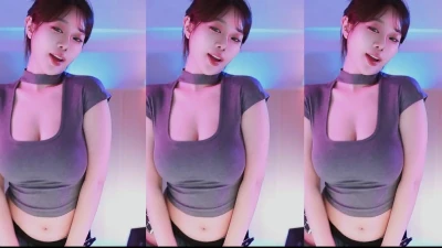 12472__jh - Good morning… wanna get hot & sweaty with me? 🥵