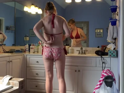 rachel - HOLY TITS 😳😲