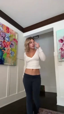 ainsley_rolls - Do you love me ( 10 - 20 - 50 or 100% ) ? ❤️ 😜