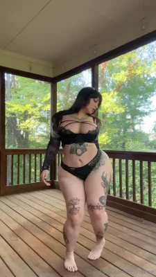 reiinapop - I’d love to sit em on your face 😌