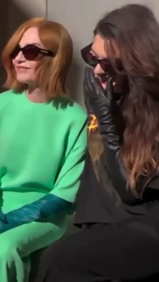 annehathaway - This outfit makes me feel like my name should be Daisy. And no I will