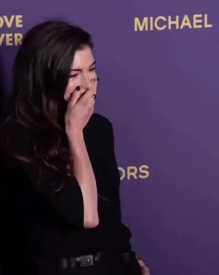 annehathaway - Make sure you’re checking DM lots of goodies I’m sending out!!!