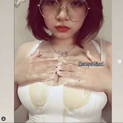 nanyurbina4 - I think i like the new fucking machine 😝 just a little taste of