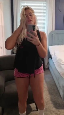 laceyevanswwe - Te gusta mis tetas al salir de la ducha ? Do you like my tits when