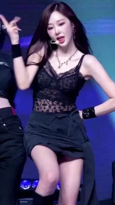 aerichandesu - First night back out, me teasing BBC until they ask if I wanna
