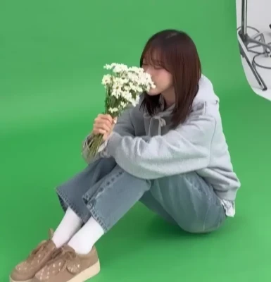 aerichandesu - So, I'm doing a photoshoot on Thursday. Does anyone have any requests