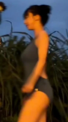 katarinablumprivat - Little booty and soles. Should I make a video like this? If so, what