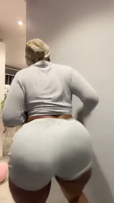 djdimplenipple - are you having a wonderful day?