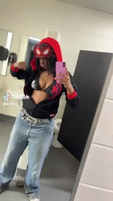 kxta__ - More latex pics 🤤
