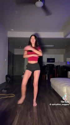 ilyesmi - Oops! I broke my hole.