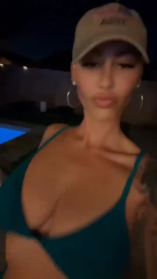 amberrose - For those of you who have always wanted to see a naked woman on